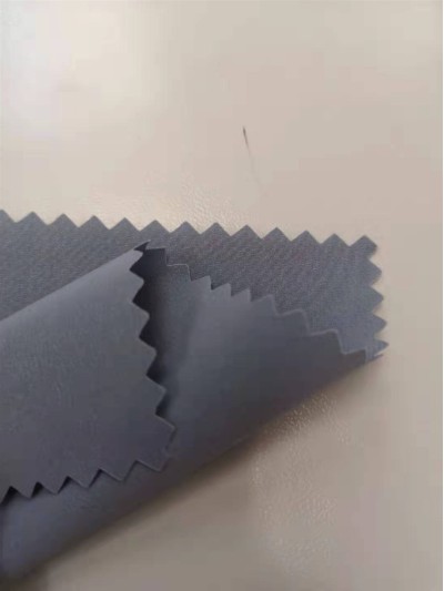 HK-HGCG  1904 DYED POLYESTER  SPANDEX  WOVEN FABRIC 58'/59' 120GM2 側面照